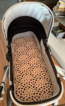 Load image into Gallery viewer, Fitted bassinet or pram sheet