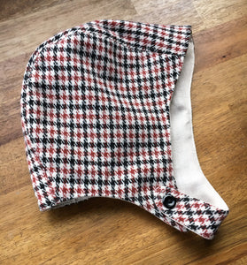 classic vintage style baby bonnet in merino cashmere blend with linen lining. 