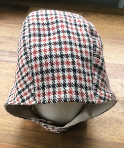 classic vintage style baby bonnet in merino cashmere blend with linen lining. 