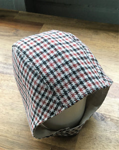 classic vintage style baby bonnet in merino cashmere blend with linen lining. 