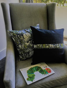 Jungle theme nursery cushion covers in linen. Navy blue and lime colour. Tigers, elephants, crocodiles, giraffes, safari