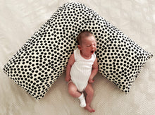 Load image into Gallery viewer, Tri-pillow covers